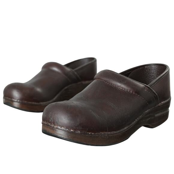 Women's Brown Leather Dansko Clogs - Size 39 / US 8.5 - Picture 2 of 9
